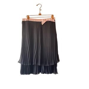 Joseph Ribkoff Black Pleated Skirt‎ Pink Trim Bow Tiered Balletcore Women's 8